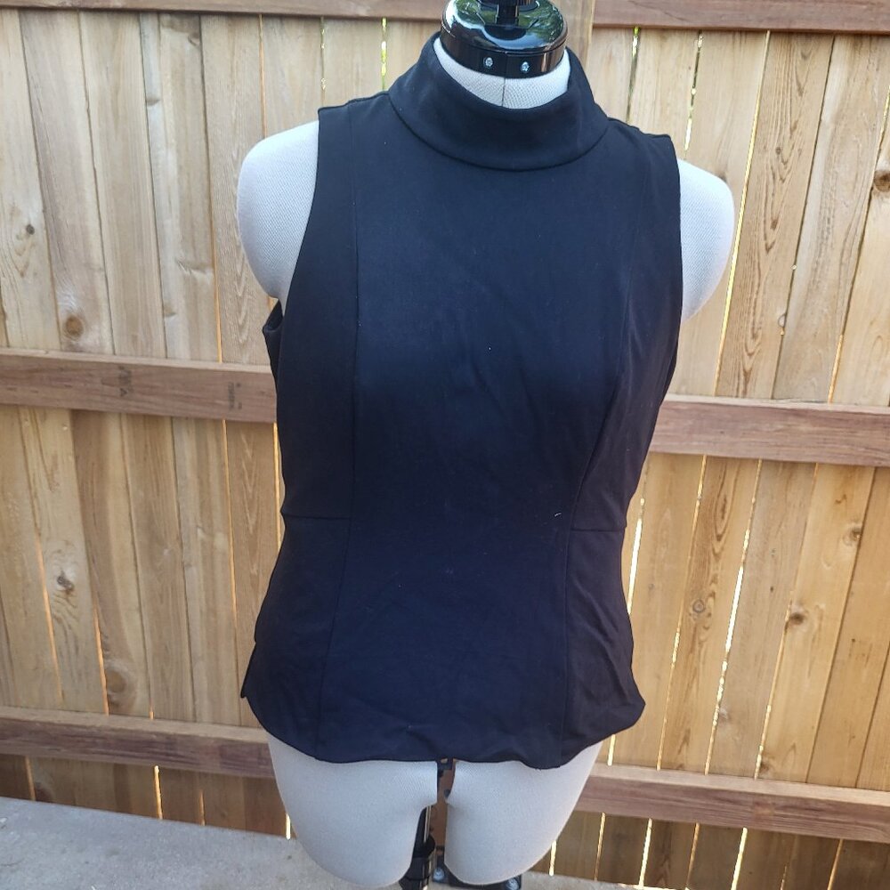 White House Black Market black knit back zip sleeveless top Small